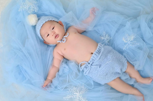 益阳宝宝上眼皮肿